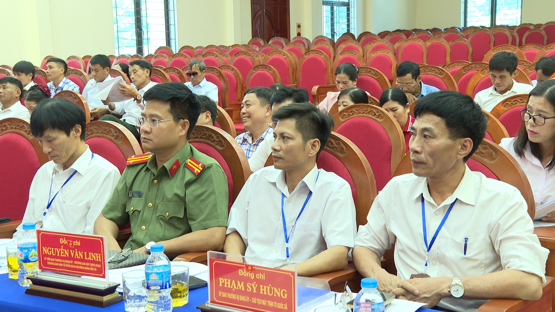 Anh-tin-bai